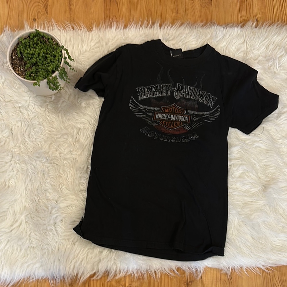 Harley Davidson shirt. Size medium